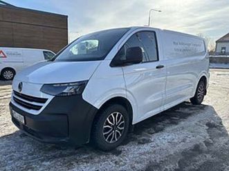 volkswagen transporter t7 skåp l2 2.0 tdi 150 hk *demobil*