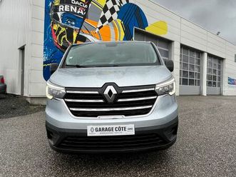 trafic minibus 9 places