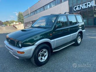 nissan terrano ii 2.7 tdi 5 porte se