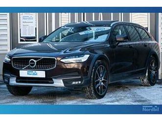 volvo v90 cross country d5 awd inscription pro b&w pano hud kamera värmare 20