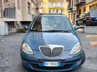 lancia ypsilon 1.2 benzina