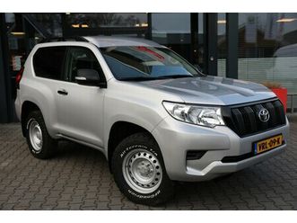 toyota land cruiser 2.8 d-4d 3drs comfort a/t van