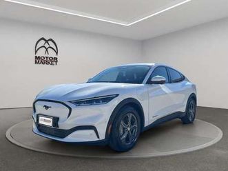 mach-e electrico standard range auto