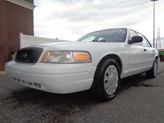 2006 ford crown vic police + 1 owner + 414 engine hours + 78,000 miles