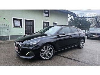 hyundai i30 fastback 1.4 t-gdi 140 premium fastback 1. lastnik 50.000km