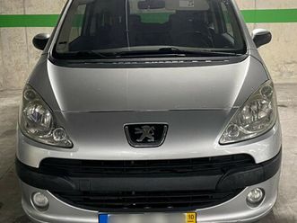 peugeot 1007 1.4hdi 68cv janeiro/10