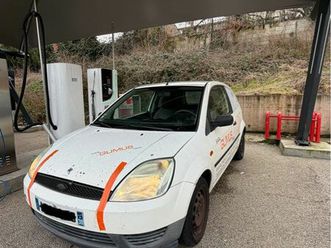 ford fiesta société