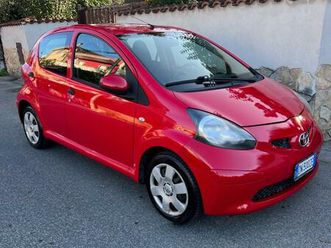 toyota aygo 1.0 benzina 5 porte neopatentati ok