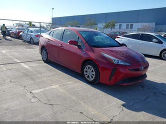 toyota prius 1.8l le