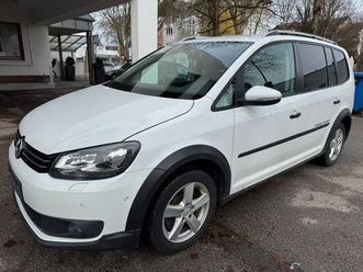 volkswagen touran cross,leder,xenon,navi,ahk,kamera,topzust