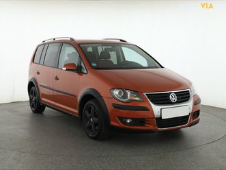 vw touran 1.4 tsicross , tempomat za 5 100 €