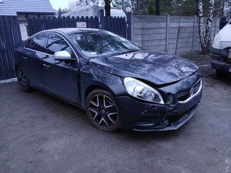 rezerwacjavolvo s60 3.0turbo4x4 lpg r-disain łódź bałuty • olx.pl