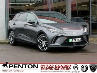 64kwh trophy long range auto 5dr