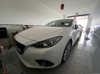 mazda 3 skyactiv sport abril/17