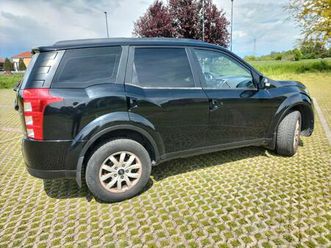 mahindra xuv 500 awd w8