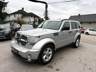 dodge nitro 2.8 16v crd 4wd aut. slo.vozilo multimedija kamera