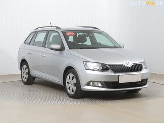 skoda fabia 1.2 tsiambition , čr,1.maj za 8 200 €