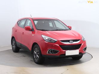 hyundai ix35 1.6 gdi, čr,2.maj, serv.kniha za 10 300 €