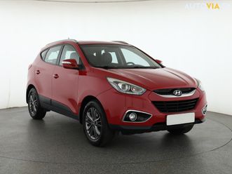 hyundai ix35 1.6 gdi, serv.kniha, kůže, tempomat za 8 200 €