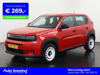 fiat grande panda red 11kw 44kwh | digital cockpit | apple/android carplay | parkeersensor v/a | led | zondag open!