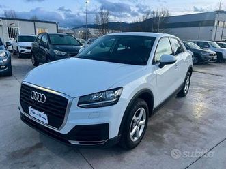 audi q2 1.6 tdi 116cv -s tronic- bianco perla