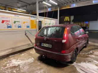 nissan almera tino ≫ 2006 • 1 000 eur • id