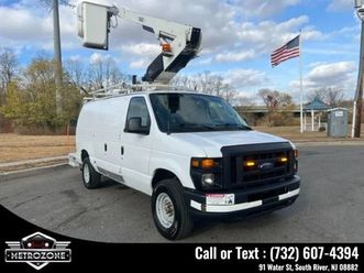 2013 ford e-350 super duty base