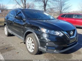 nissan rogue sport 4x4 ≫ 2020 • 8 839 eur • id