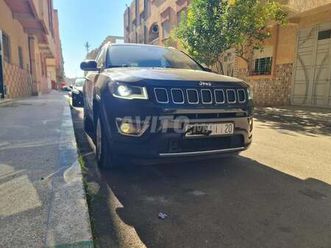 je mets en vente voiture jeep compass