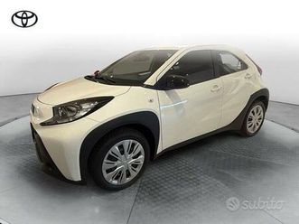 toyota aygo x 1.0b (72 cv) active s-cvt