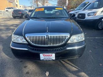 2010 lincoln town car signature limited