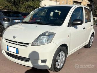 daihatsu sirion 1.0 clima radio