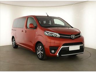 toyota proace 2.0 d-4d, family, 8 míst, l1