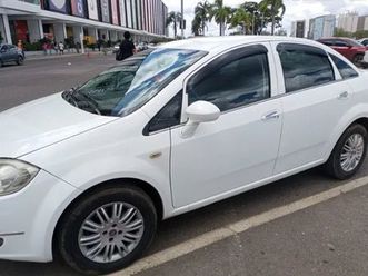 fiat linea essence 1.8 flex 16v 4p 2013