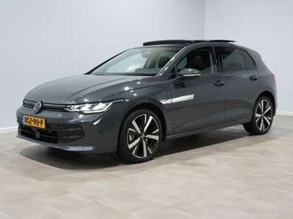 volkswagen golf 1.5 ehybrid 204pk life edition panorama stoel/stuurverw. camera 18
