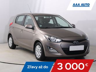 hyundai i20 1.2klíma, park. senzory, po stk