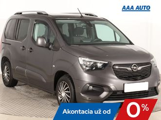 opel combo 1.2 turbo, sr,2.maj, serv.kniha