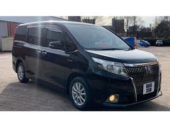 2015 toyota voxy 1.8 hybrid