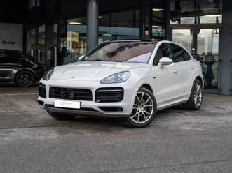 porsche cayenne e-hybrid coupé platinum edition (my23)