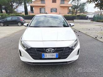 hyundai i20 1.2 mpi bose per neopatentati