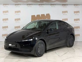 tesla model y basis autopilot pano