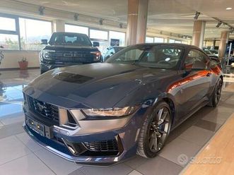 ford mustang fastback 5.0 v8 dark horse