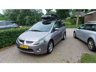 grandis 2.4-16v intense 6p.