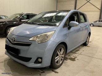 toyota verso-s 2012 1.4 d-4d life γυαλινη πανοραμικη οροφη