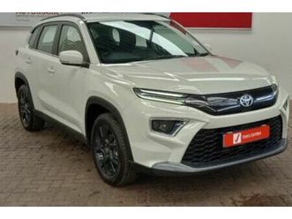 2024 toyota urban cruiser 1.5 xr auto