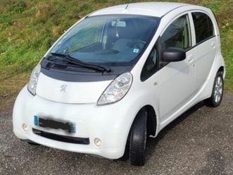 peugeot ion electrique très bonne état