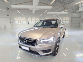 volvo xc40 t5 plug-in hybrid auto rech inscrip expr 5 porte suv