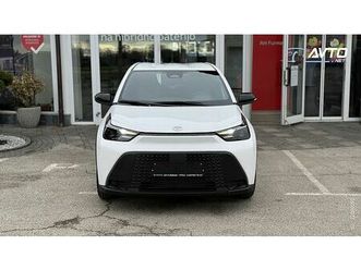 toyota aygo x 1.5 hev x-play alloys - popolnoma novi model -