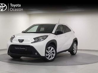 toyota - aygo x cross