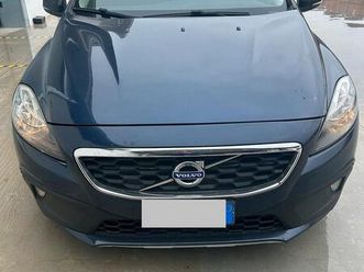 volvo v40 cross country